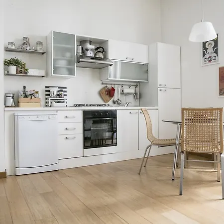 Lovely Sempione Apartment-3